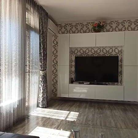 Апартаменты С Террасой Камбани Apartment